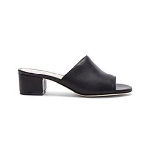RAYE Cara mule in black leather. Great condition.
